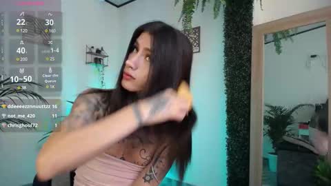 luciiana online show from 03/12/25, 06:55