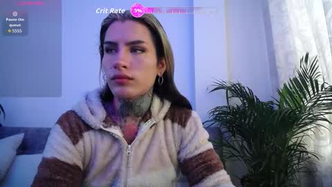 luciiana online show from 10/03/25, 02:36