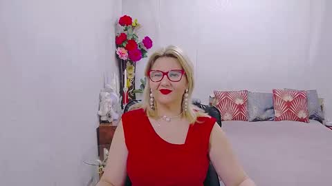 Lucille Fenly online show from 01/17/26, 01:32