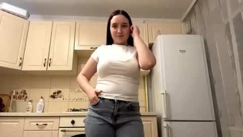 Sofia online show from 11/24/25, 10:53