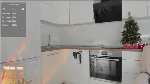 lucky__lady_ online show from 12/21/24, 08:43