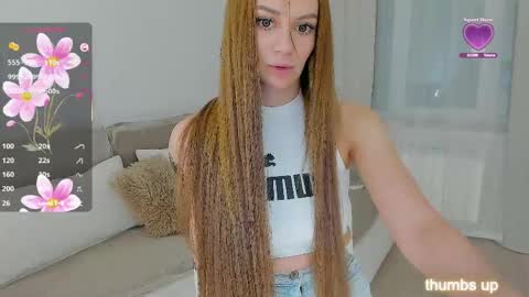 Snapshot of lucky__lady_ chatting on 06/04/26, 08:59 lucky__lady_ online show from 06/04/26, 08:59