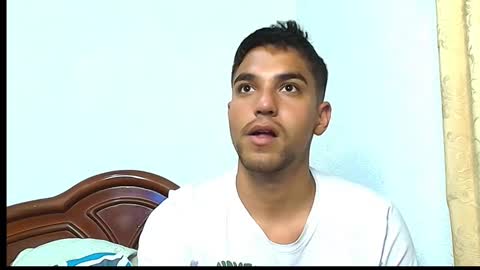 Snapshot of lucky_blessed chatting on 02/03/25, 03:09 lucky_blessed online show from 02/03/25, 03:09