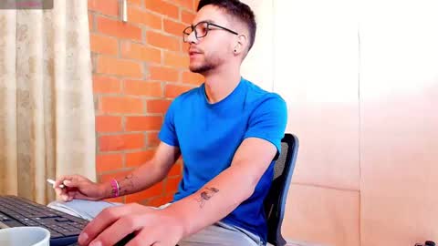 Snapshot of lucky_blessed chatting on 03/12/25, 03:18 lucky_blessed online show from 03/12/25, 03:18