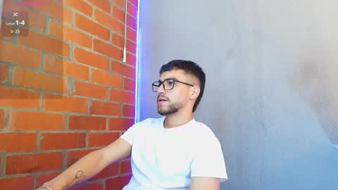 Snapshot of lucky_blessed chatting on 09/11/25, 09:04 lucky_blessed online show from 09/11/25, 09:04