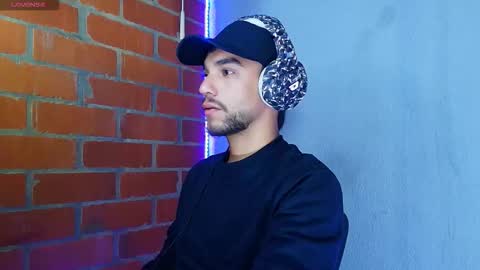 Snapshot of lucky_blessed chatting on 09/15/25, 09:31 lucky_blessed online show from 09/15/25, 09:31