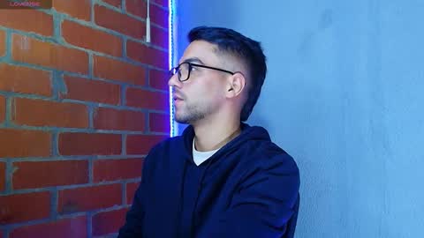 Snapshot of lucky_blessed chatting on 09/21/25, 01:18 lucky_blessed online show from 09/21/25, 01:18