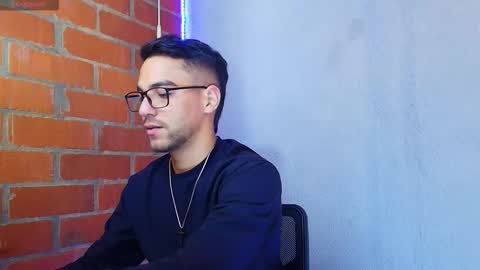 Snapshot of lucky_blessed chatting on 09/21/25, 05:03 lucky_blessed online show from 09/21/25, 05:03