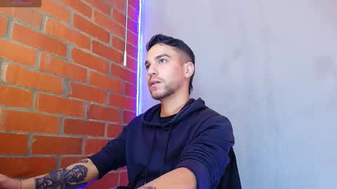 Snapshot of lucky_blessed chatting on 09/25/25, 02:54 lucky_blessed online show from 09/25/25, 02:54