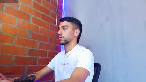 Snapshot of lucky_blessed chatting on 10/01/25, 06:36 lucky_blessed online show from 10/01/25, 06:36