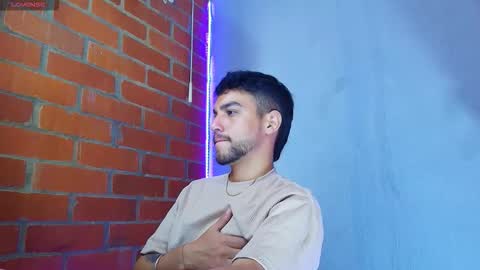 Snapshot of lucky_blessed chatting on 10/07/25, 06:16 lucky_blessed online show from 10/07/25, 06:16