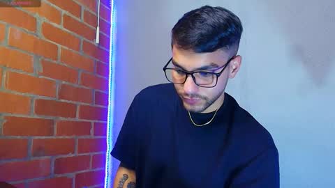 Snapshot of lucky_blessed chatting on 10/16/25, 12:11 lucky_blessed online show from 10/16/25, 12:11