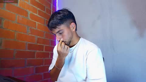 Snapshot of lucky_blessed chatting on 10/21/25, 12:00 lucky_blessed online show from 10/21/25, 12:00