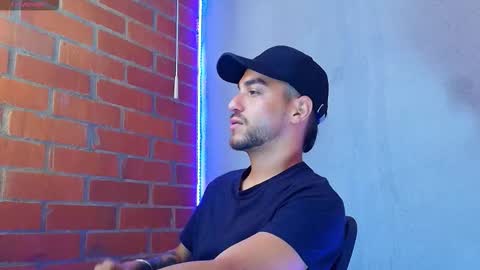 Snapshot of lucky_blessed chatting on 11/12/25, 06:52 lucky_blessed online show from 11/12/25, 06:52