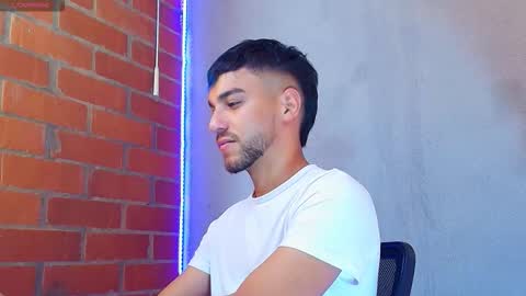 Snapshot of lucky_blessed chatting on 11/15/25, 06:59 lucky_blessed online show from 11/15/25, 06:59