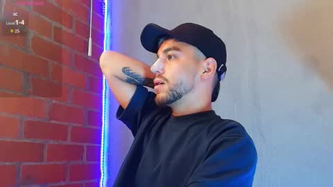 Snapshot of lucky_blessed chatting on 11/21/25, 05:22 lucky_blessed online show from 11/21/25, 05:22