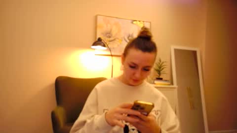 lucky_foryou_baby online show from 12/18/24, 10:30