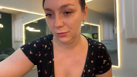 lucky_foryou_baby online show from 03/16/26, 09:46