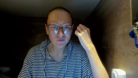 lucky_licky20 online show from 01/28/25, 04:08