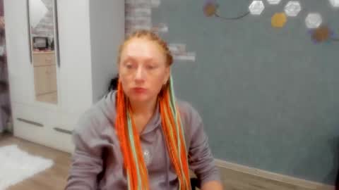 lucky_licky20 online show from 11/14/25, 02:43