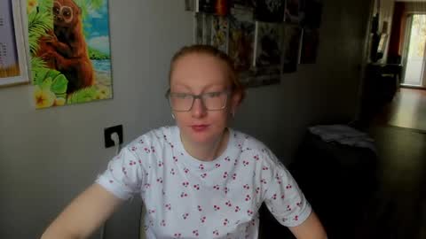 lucky_licky20 online show from 04/05/26, 04:09