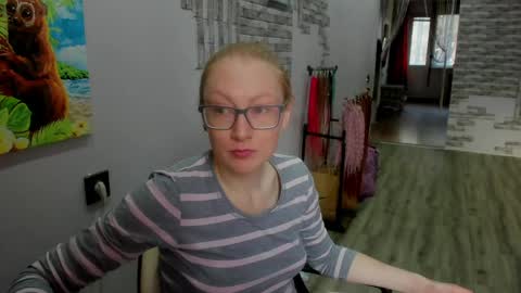 lucky_licky20 online show from 04/15/26, 01:34
