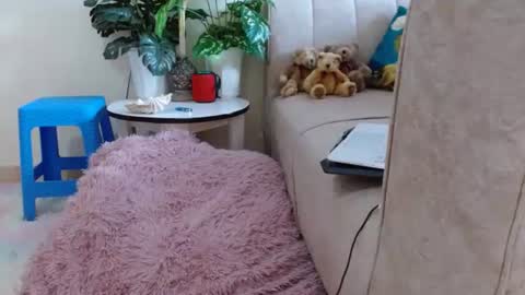 Crisiah online show from 12/31/24, 07:42