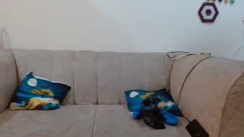 Crisiah online show from 02/09/25, 04:25