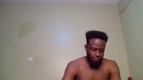 Snapshot of luckycharly chatting on 02/02/25, 08:51 MASTER DOM online show from 02/02/25, 08:51