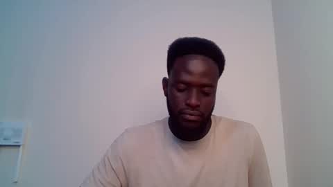 Snapshot of luckycharly chatting on 11/17/25, 07:30 MASTER DOM online show from 11/17/25, 07:30