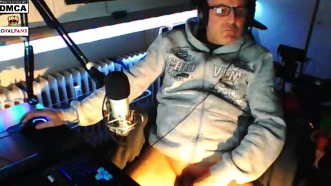        call me  Stefan online show from 12/25/24, 03:18