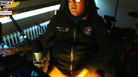        call me  Stefan online show from 01/10/25, 06:17