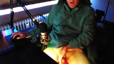        call me  Stefan online show from 10/10/25, 05:45