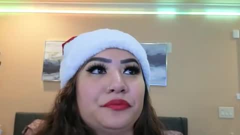 luckylee1992 online show from 12/18/25, 12:27