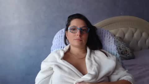 luckylinda23 online show from 09/28/25, 09:47