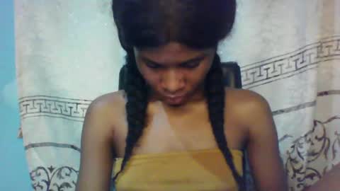 Snapshot of luckymadequeen chatting on 01/26/25, 11:50 Gloria online show from 01/26/25, 11:50