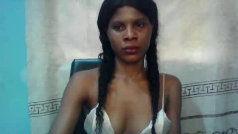 Snapshot of luckymadequeen chatting on 02/09/25, 11:14 Gloria online show from 02/09/25, 11:14