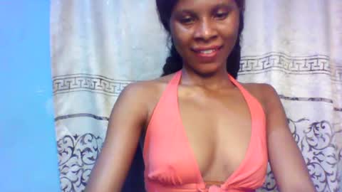 Snapshot of luckymadequeen chatting on 02/27/25, 10:09 Gloria online show from 02/27/25, 10:09