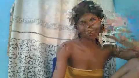 Snapshot of luckymadequeen chatting on 03/23/26, 04:55 Gloria online show from 03/23/26, 04:55