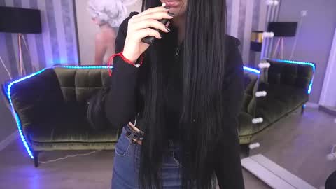 Monika online show from 02/13/25, 07:45