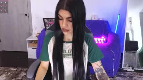 Monika online show from 11/29/25, 09:23