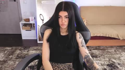 Monika online show from 03/31/26, 06:36