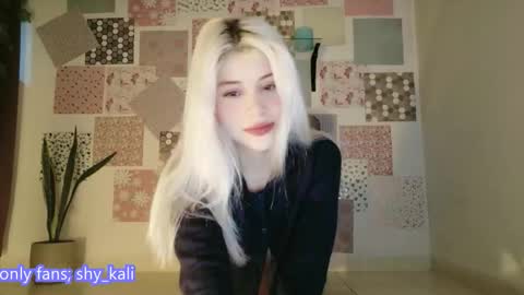 luckysapphire777 online show from 12/16/25, 09:03