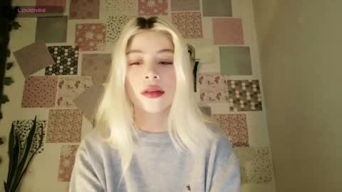 luckysapphire777 online show from 04/19/26, 07:49