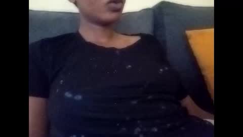 Snapshot of luckystar_19 chatting on 03/05/25, 12:00 luckystar_19 online show from 03/05/25, 12:00