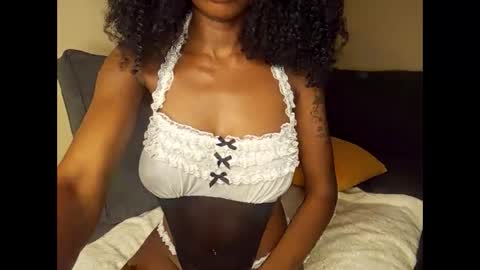 Snapshot of luckystar_19 chatting on 03/08/25, 12:52 luckystar_19 online show from 03/08/25, 12:52