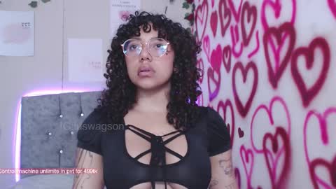 Luanis online show from 10/06/25, 11:46