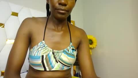 Snapshot of luckyy003 chatting on 03/07/25, 04:57 brielle online show from 03/07/25, 04:57