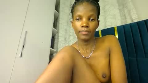 Snapshot of luckyy003 chatting on 10/12/25, 06:51 brielle online show from 10/12/25, 06:51