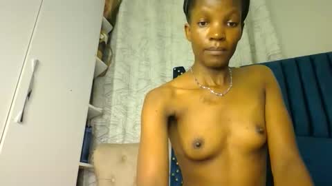 Snapshot of luckyy003 chatting on 10/21/25, 06:52 brielle online show from 10/21/25, 06:52